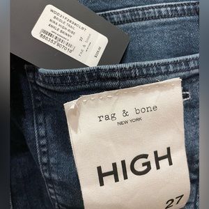 NEW WITH TAGS! Rag and Bone cropped jeans with cute ankle splits.